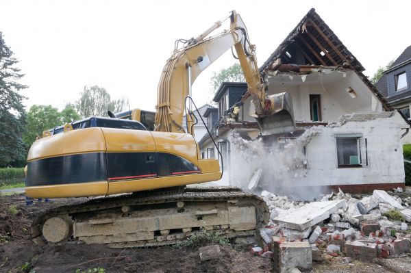 Home Demolition Service in Daphne